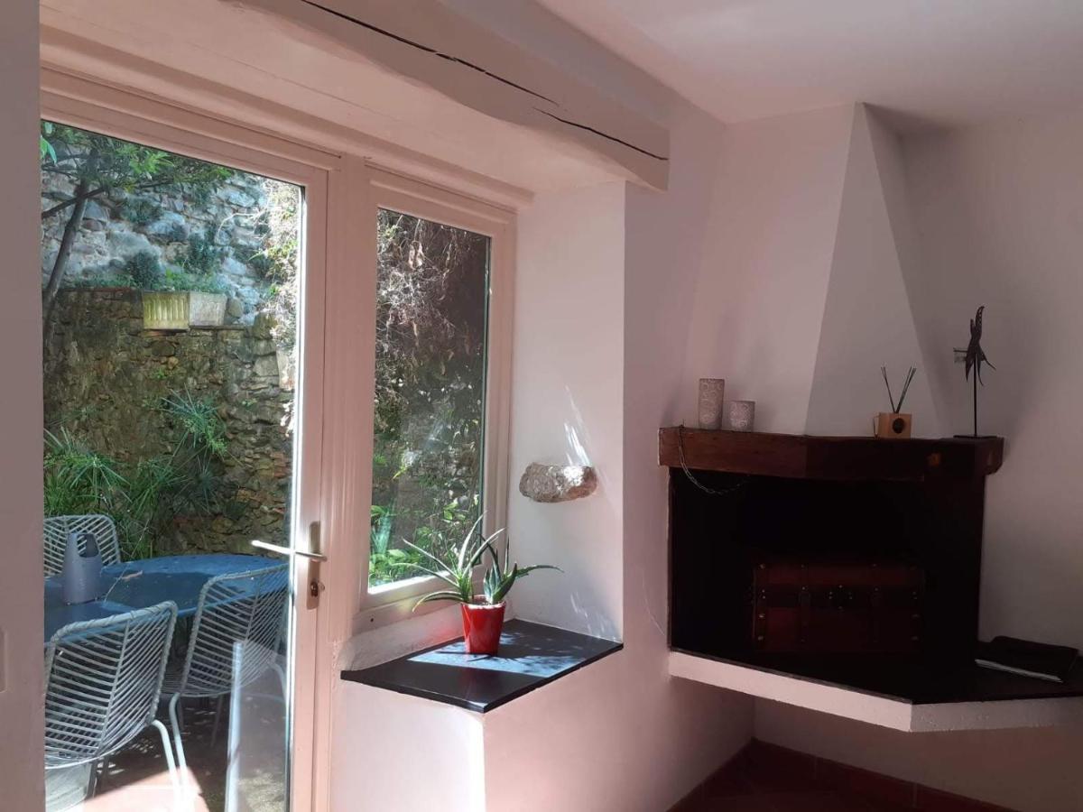 Les Chemins De La Cite Ou Holiday home *